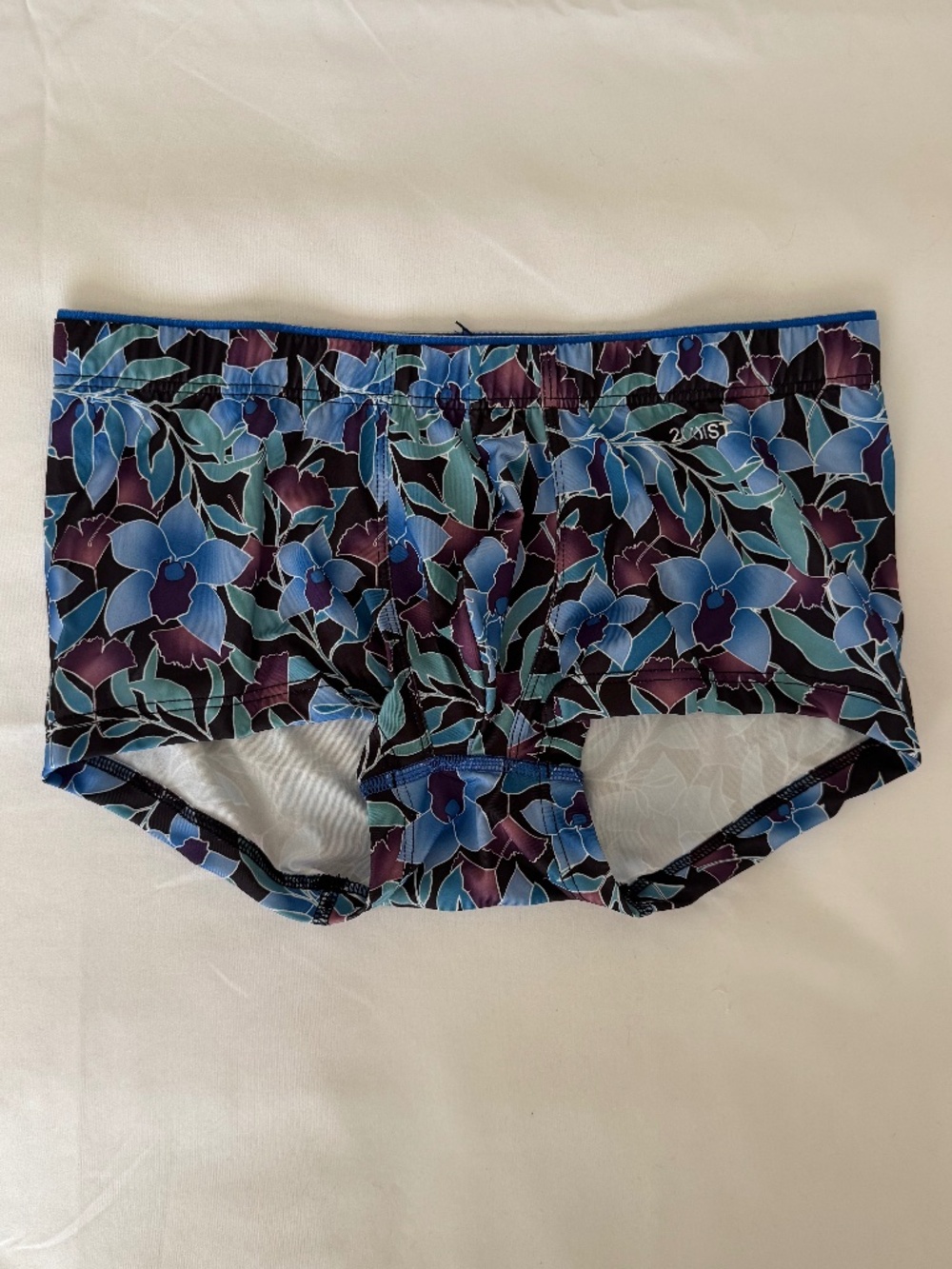 2(x)ist Sliq Micro Trunk - NWT - Size Small